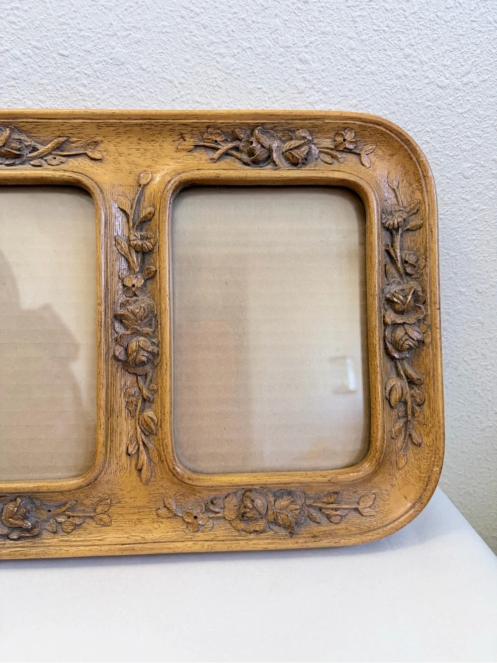 Vintage Solid Wood Carved Floral Double Picture Frame 2x 5x7 Photos 13x10